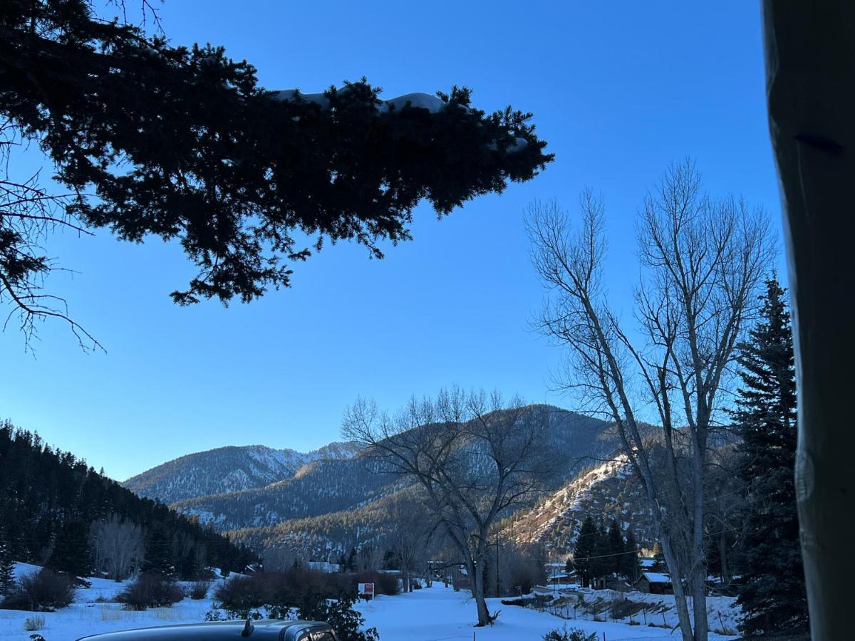 Mountain View Lodge 红河 外观 照片
