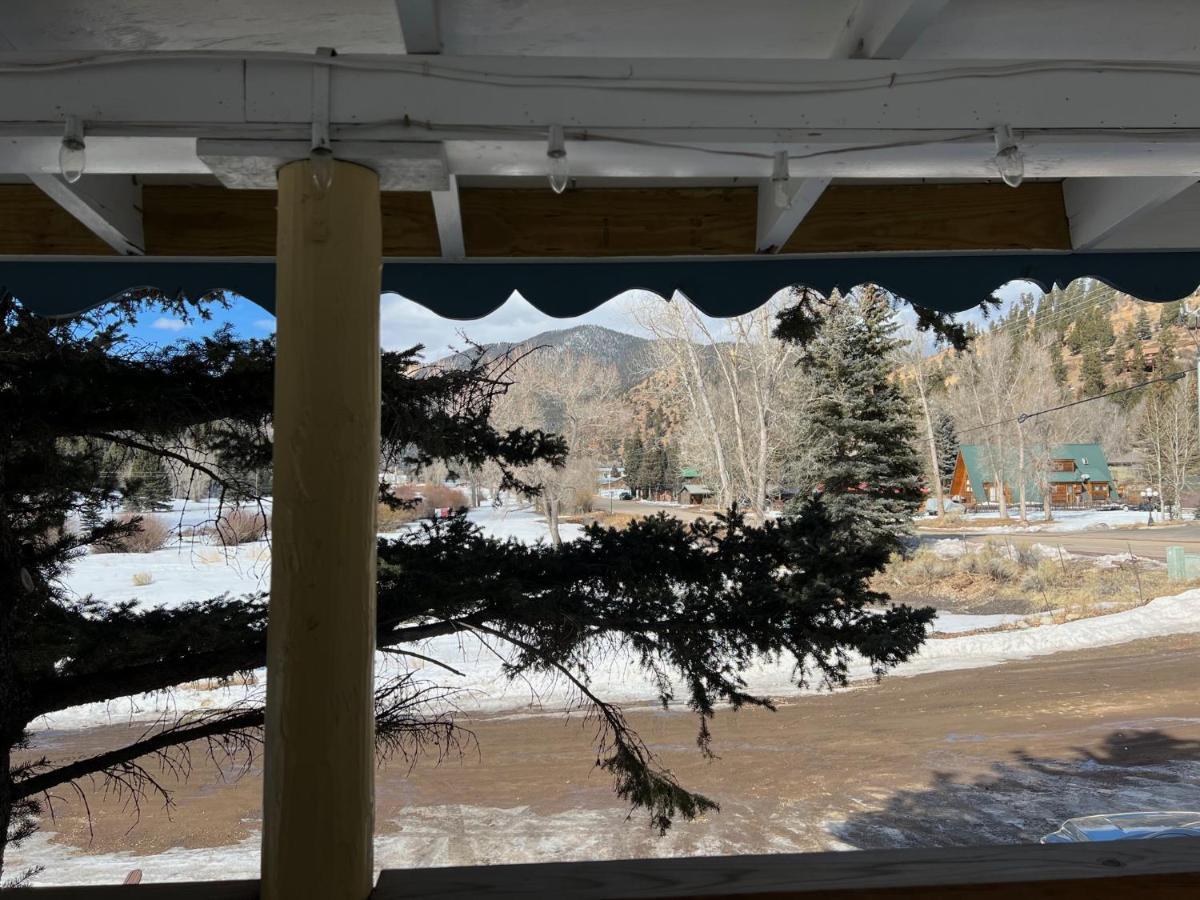 Mountain View Lodge 红河 外观 照片